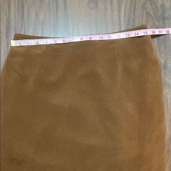 Vintage Dressbarn Brown Caramel Blazer and Skirt Suit 100% Silk - Picture 11 of 14